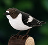 Vogelbeeldje Bonte Vliegenvanger – Handgesneden Houten Decoratievogel | DecoBird Wildlife Garden