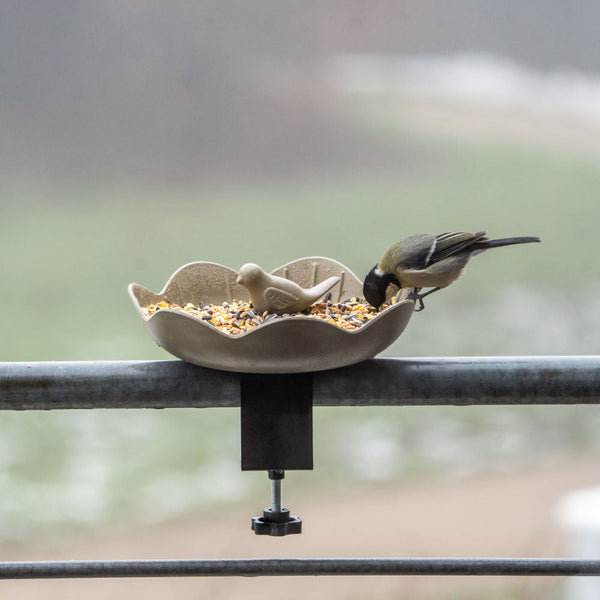 Balkon Voederschaal Balus (olijfgroen) – Compacte voederschaal met klem voor balkons