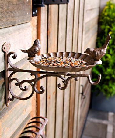 Vogeldrinkschaal op Wandhaak – Gietijzer met Voederhaak | Esschert Design