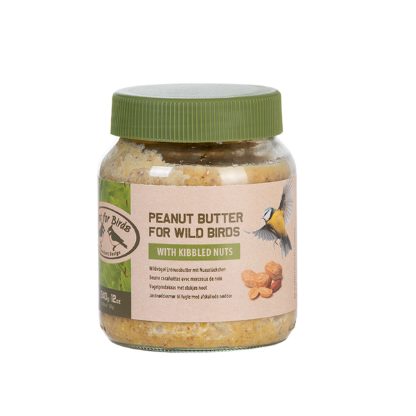 Vogelpindakaas met stukjes noot