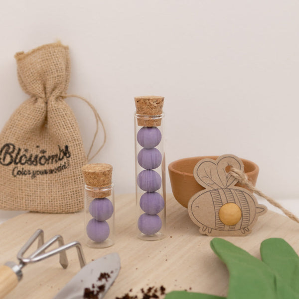 Gift Box Small "Bloemen!" met 7 Laagbloeiende Mix Zaadbommetjes