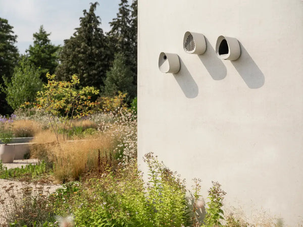 Essential vogelhuisje fibrous grey – nestkast voor koolmezen & pimpelmezen | Duurzaam gerecycled kunststof & weerbestendig