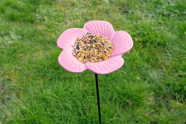 Vogelvoederschaal Malva op tuinsteker – roze, 72 cm