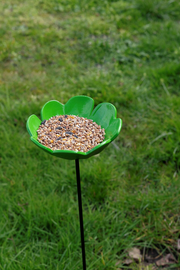 Vogelvoederschaal klavertje vier op tuinsteker – groen, 72 cm