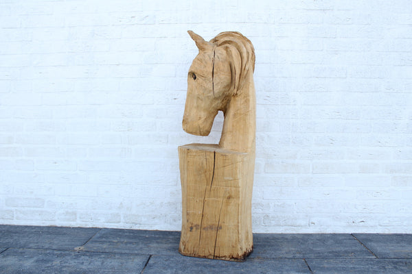 Houtsculptuur paard
