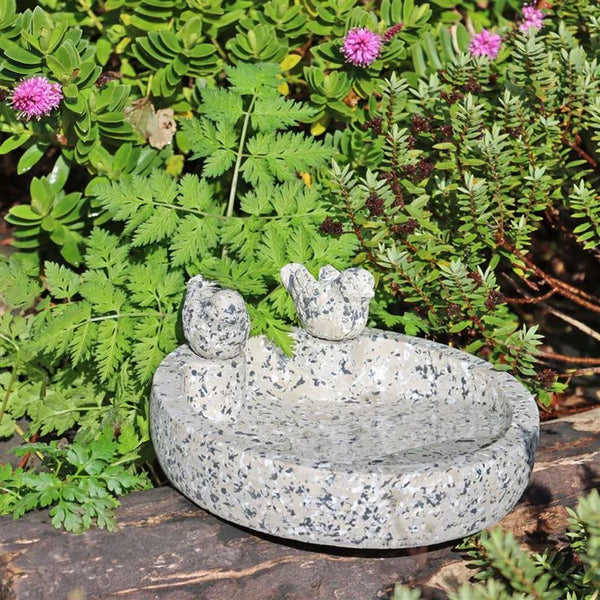 Wildlife World Fleckstone Vogelbad – Compact Beton Vogelbad met 2 Decoratieve Vogels (Ø 22 cm)
